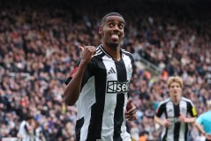 曼联3-2绝杀伯恩利，3处改变带来联赛首胜，2个短板依然制约曼联